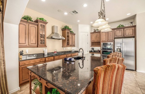 Waddell House | ⭐~PALAZZO TOSCANO~HEATED POOL/SPA~UP TO 13*IND.BEDS ~TENNIS~GOLF~BASEBALL~