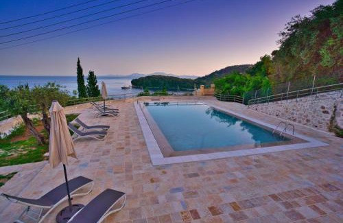 Petaleia House | Paleopetres K-Three - Premium Double Suite - Kalami -