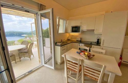 Petaleia House | Paleopetres K-Three - Premium Double Suite - Kalami -