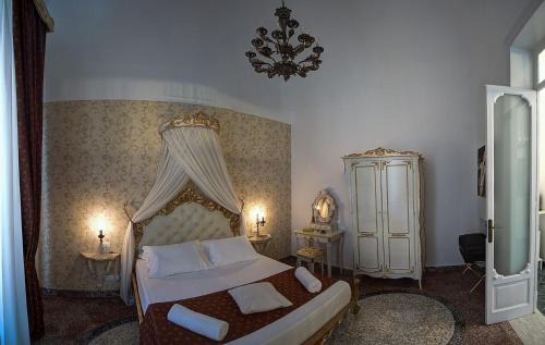 Ruggero Settimo House | Palermo Gallery