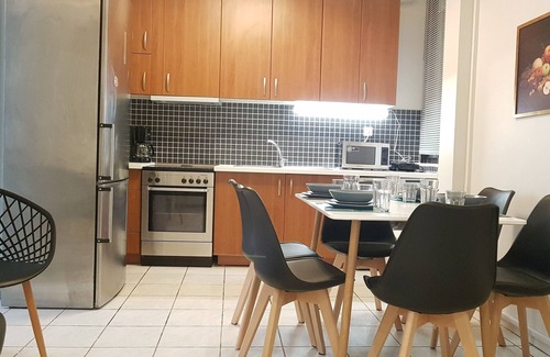 Mousio Apartment | Palette Apartment (Carmine) - Athens Center, 6 BD, 3 BATH