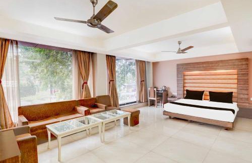 Maharana Pratap Nagar Hotel | Palette Hotel Nisarga by Sunday