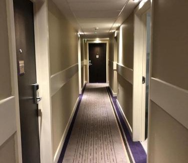 Newport Hotel | Palette Modern Newport City Center