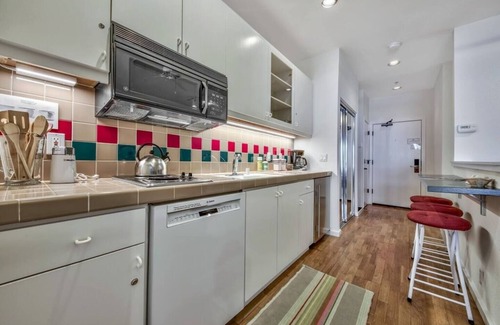 Olympic Valley Apartment | Palisades Ski Condo: Ski-in/ski-out Studio w/Hot Tubs and Pool