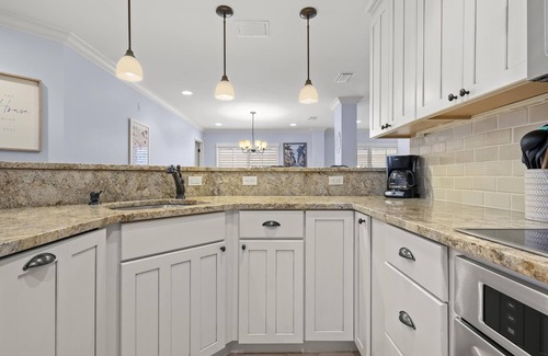 Siesta Key Condo | Palm Bay Club! RESORT STYLE LIVING ON SIESTA KEY! Beach to Bay!