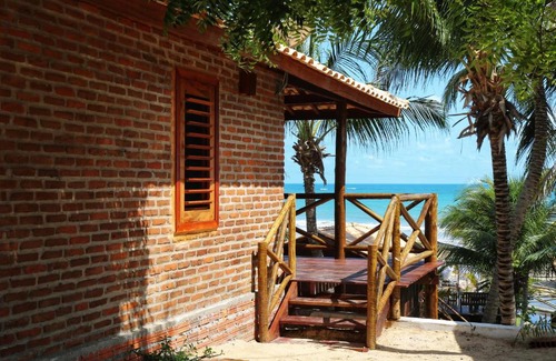 Acarai Hotel | Palm Beach Chalés & Restô