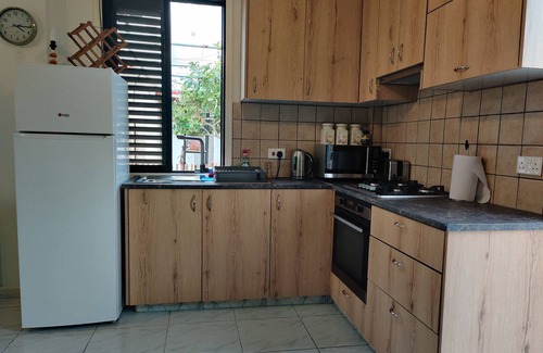 Pervolia Apartment | Palm garden paradise-50 meters from the beach