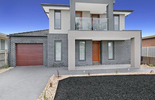 Dromana House | Palm Grove Beach House Dromana