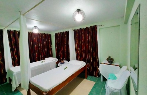 Ifugao Woodcarvers Village Hotel | Palm Grove Hot Springs and Mountain Resort