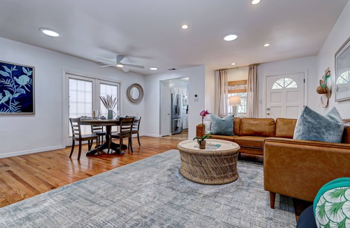 Tree Section House | Palm Haven: A Tranquil Beach Community Escape