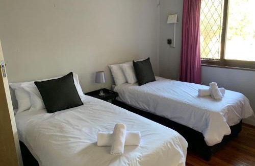 South Durban Hotel | Palm Haven on Sarnia