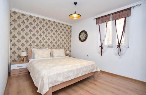 Old Town Apartment | Palm square apartment 2