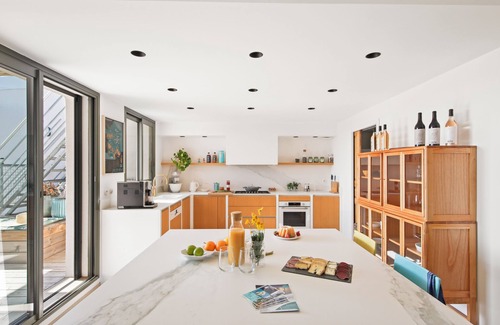 Hyeres Apartment | Palmira duplex with jacuzzi located 5 minutes from the beach Hyères les Salins