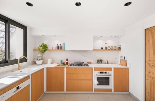 Hyeres Apartment | Palmira duplex with jacuzzi located 5 minutes from the beach Hyères les Salins