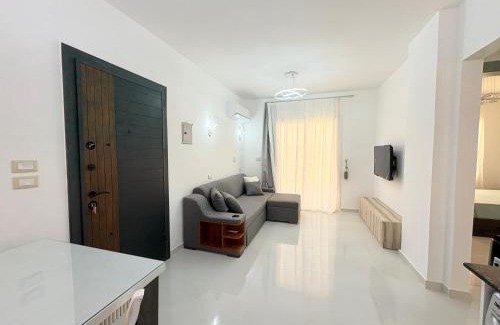 Ras Nasrani Apartment | Palmira