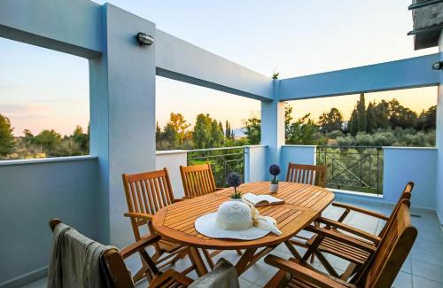 Neromilos House | Paloma Mansion- Villa with Private Pool Embraced by Nature By Villa Mana Gers