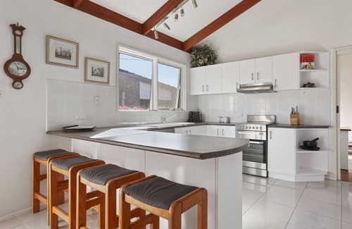 Pambula Beach House | Pambula Beach Escape - Spacious house, ocean views and minutes to the beach