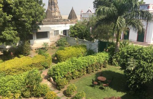 Varanasi Bed & Breakfast | Panchkote Raj Ganges