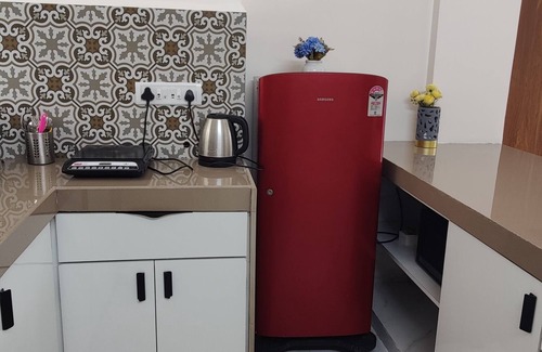 Candolim Apartment | Panda Stays 🐼 - Cozy 2Bhk Apartment near the Beach 🏖️ and centrally located.