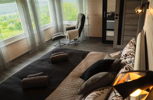 Mencshely Apartment | Panoráma Borbirtok