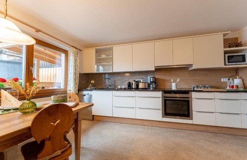 Santa Valburga Apartment | Panorama Apartment Raffein