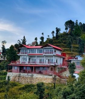 Kaul House | Panorama Villa at Hartola by Kusumith Retreats