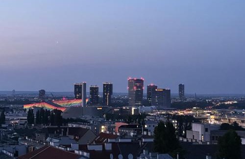 Favoriten Apartment | Panoramalofts Ankerbrotfabrik Wien