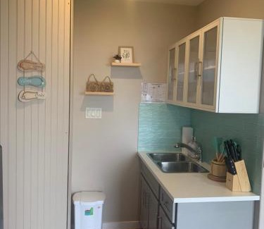 Central Okanagan Bed & Breakfast | Panoramic Acres B & B - Lake & Mountain Views