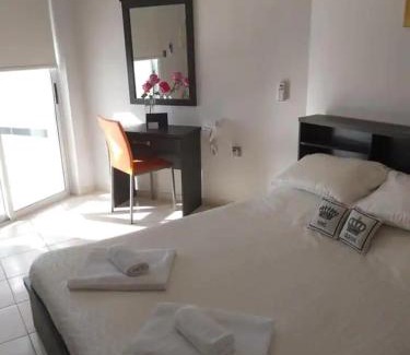 Peyia Town Apartment | Panoramic Holidays - Deluxe 4