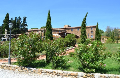 Casalappi House | Panoramic three-room apartment with garden, swimming pool, tennis, in the countryside near the sea and services