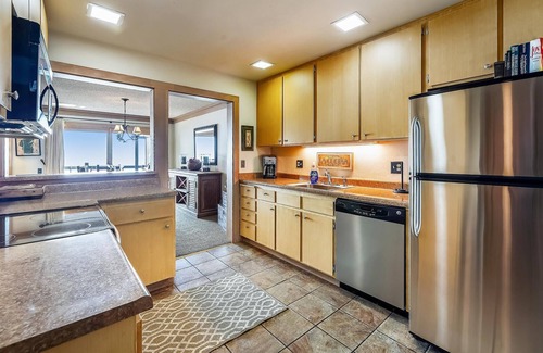 Tahoe City Condo | Panoramic Lake Views Rocky Ridge #47