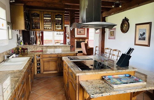 Cambo-les-Bains House | Panoramic Pyrenees View Villa: 6 Sleeps, 3 Beds, Pets Allowed, Internet, BBQ, Near Thermes