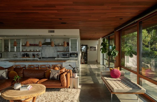 Eastern Malibu House | Panoramic Sea View, Designer MCM House + Studio