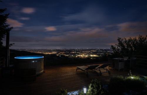 Hocko Pohorje House | Panoramic View Cottage Heated Pool, Swimspa & Sauna