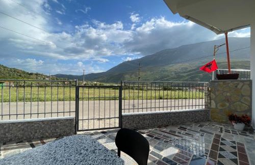 Albania House | PANORAMIC VIEW Xhanari Guesthouse Tepelene