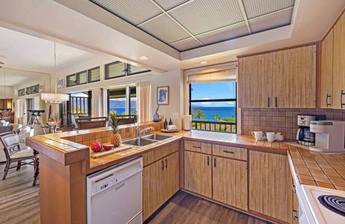 Kapalua Apartment | Panoramic Views-Closest to Beach Kapalua Ridge#321