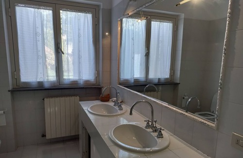 Guardea Villa | Panoramic villa at the foot of the castle.