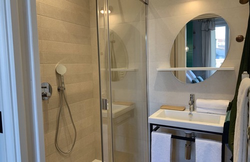 Bordeaux City Centre Bed & Breakfast | PANTANAL room ideal for 2 people