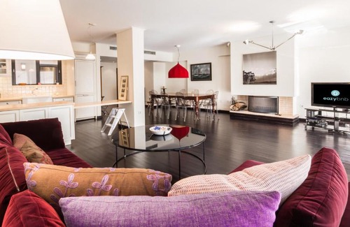 Plaka Apartment | Pantheon Luxurious Flat