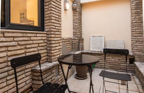 Plaka Apartment | Pantheon Luxurious Flat