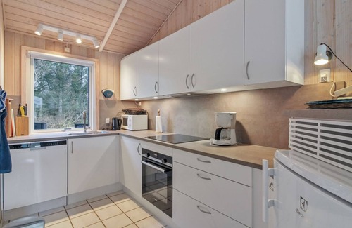 Grønhøj House | "Panu" - 600m from the sea by Interhome