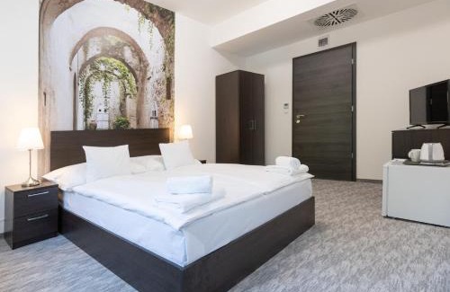 Hajduszoboszlo Bed & Breakfast | Panzió 81