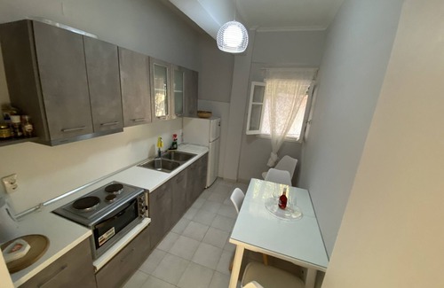 Sinarades Apartment | Papadatos Apts | Down Floor 2 Bedrooms 5mins from the beach