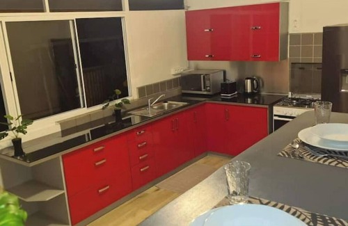 Papara House | "Papara - Taharuʻu Beach 2BR House - Surf & Family - garden & secure garage