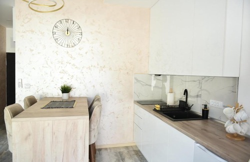 Veternik Apartment | pappy home