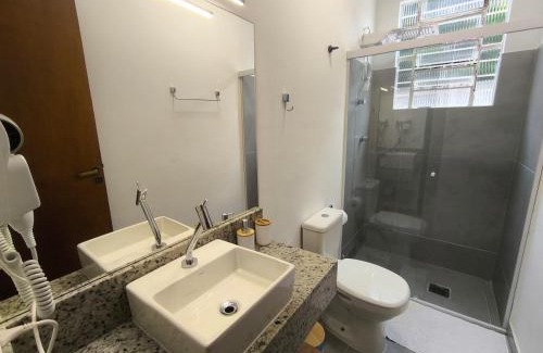 Porto da Madama House | Paqueta · Paquetá 2 quartos - AC , Wi-Fi e Churrasqueira!