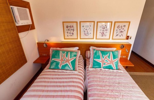 Manguinhos House | Paraíso Pé na Areia de Geribá com Cinco Suítes Por Luxury Rentals