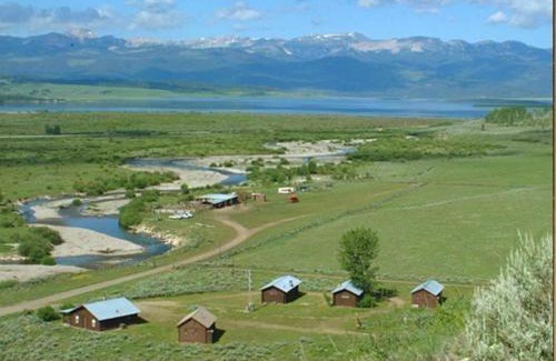 West Yellowstone Resort | Parade Rest Ranch