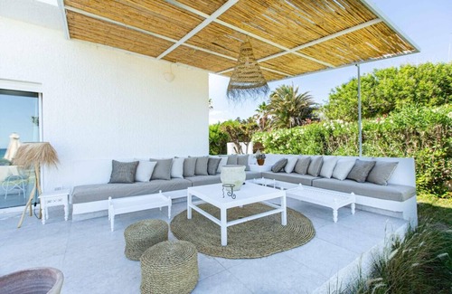 Mrezga Villa | Paradis Bleu en Bord de mer à Hammamet