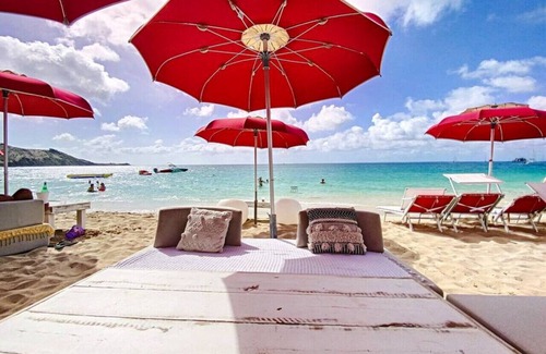 Grand Case Condo | Paradis Caraibes 1, feet in the water in Grand Case